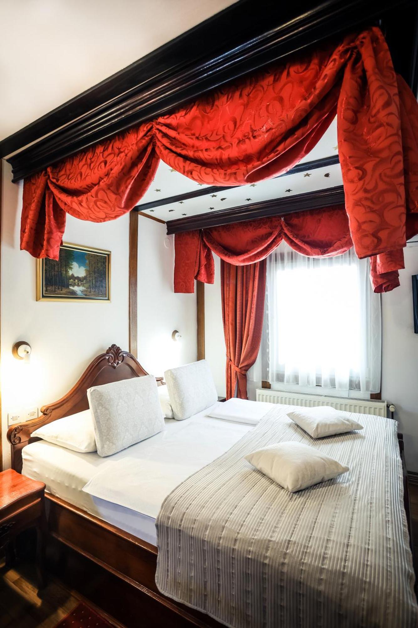 Hotel Garten Славонски-Брод Экстерьер фото