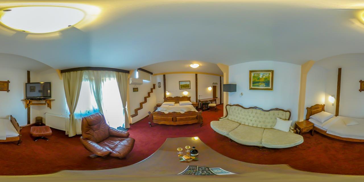Hotel Garten Славонски-Брод Экстерьер фото