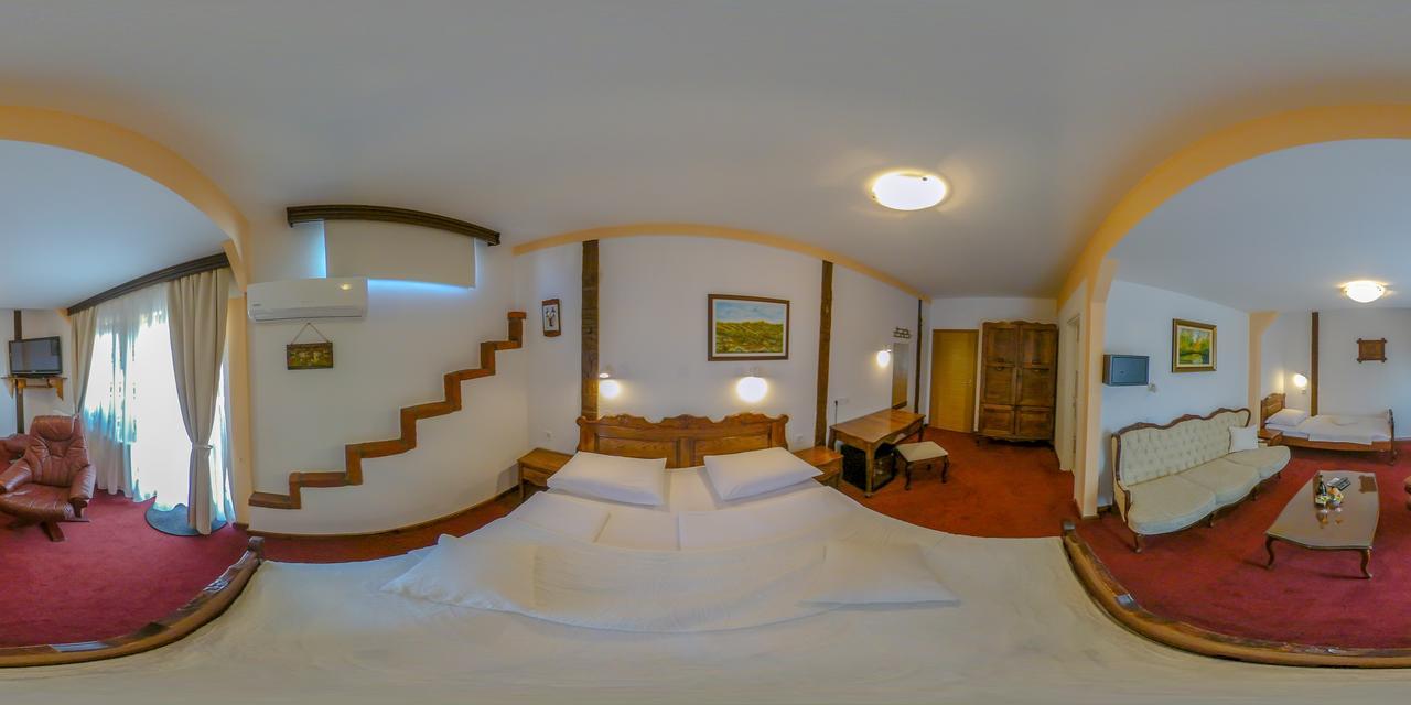 Hotel Garten Славонски-Брод Экстерьер фото
